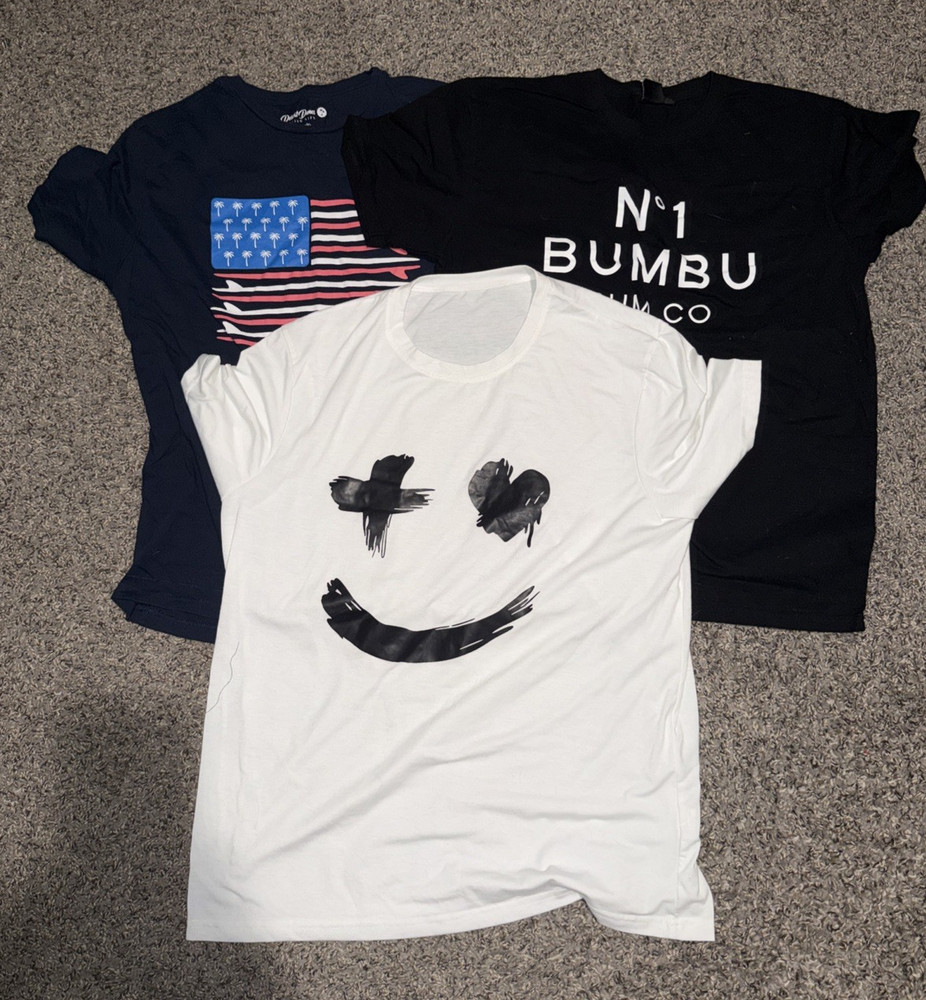 Lot Of 3x Men’s T Shirts Graphic Tee Shirts - Retro Patriotic Flag Smiley Rum T