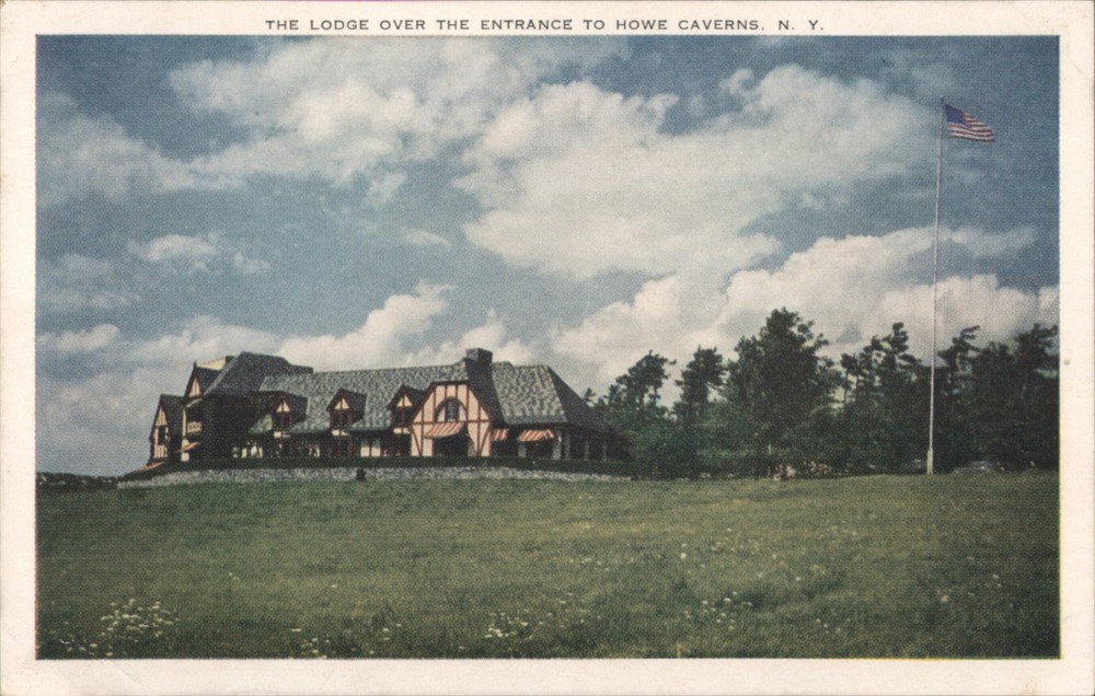 NY New York The Lodge Entrance Howe Caverns Original Vintage Postcard