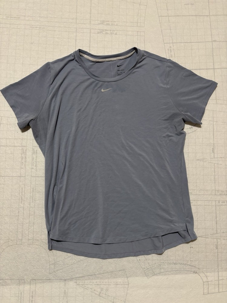 Nike Women's Gray Dri-Fit Dry Training Short Sleeve Running T-Shirt Size XL