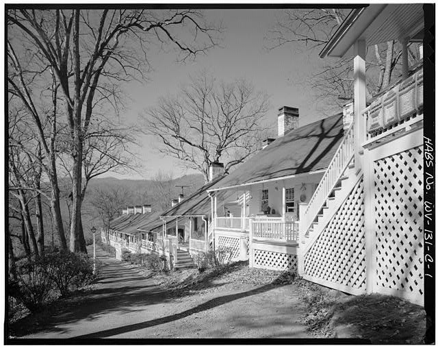 White Sulphur Springs, Alabama Row, U.S. Route 60, White Sulphur Springs,