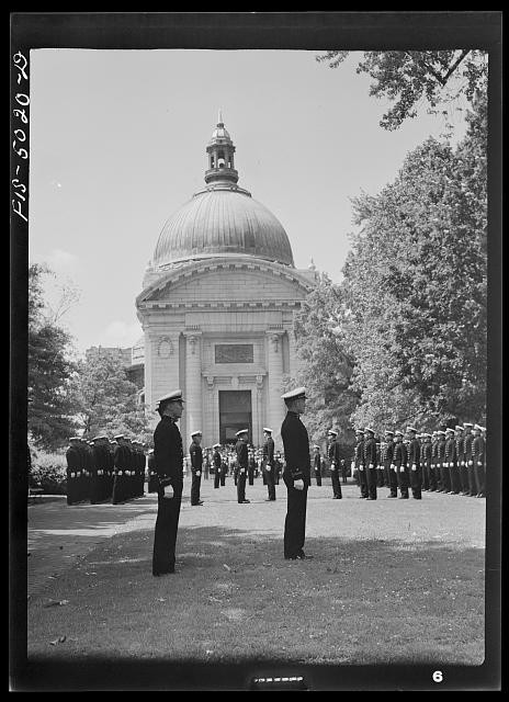 Photo:Annapolis Maryland U.S. Naval Academy Chapel 1942 Midshipmen Parade