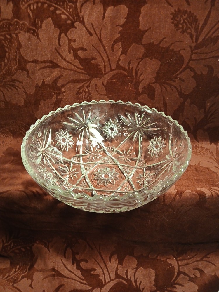 Vintage Anchor Hocking Early American Prescut EAPC Star Of David Glass Bowl