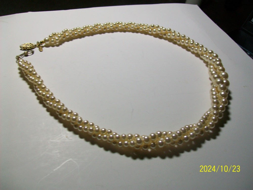 NAPIER Graduated Twisted Faux Pearl Necklace Ivory Beaded CHOKER