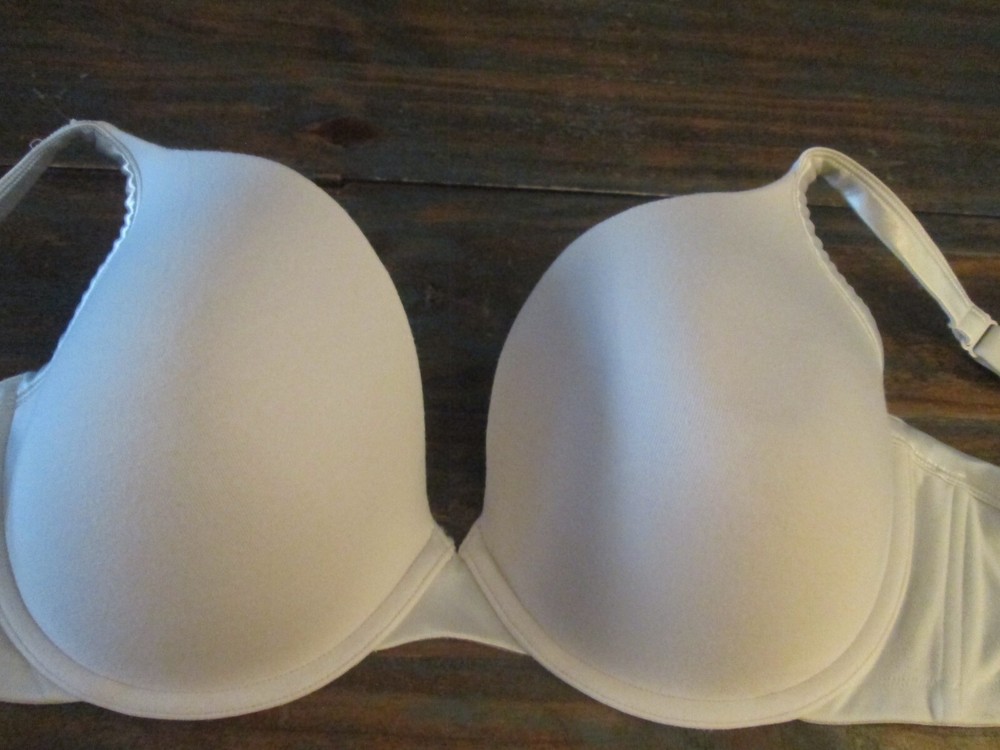 Lane Bryant Cacique Bra White w/ Underwire and Uplift / Satiny Edges 42DDD
