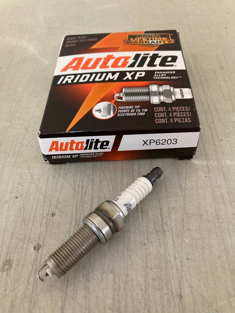 FOUR(4) Autolite Iridium XP6203 Spark Plug BOX 