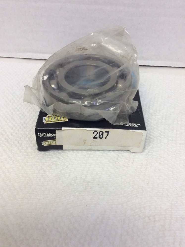 Federal Mogul National #207 Single Row Ball Bearing  Free Shipping
