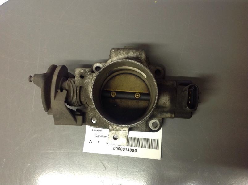 2002-2004 Ford Escape 3.0L Throttle Body Assembly 2L8Z-9E926-AB 30618