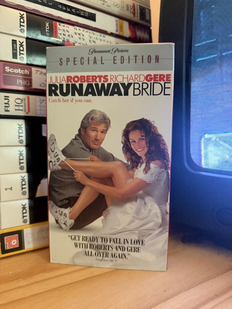 Runaway Bride (VHS, 2000)