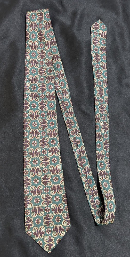 Vintage Liberty Lord & Taylor Neck Tie Men’s Green Paisley Silk Made In USA