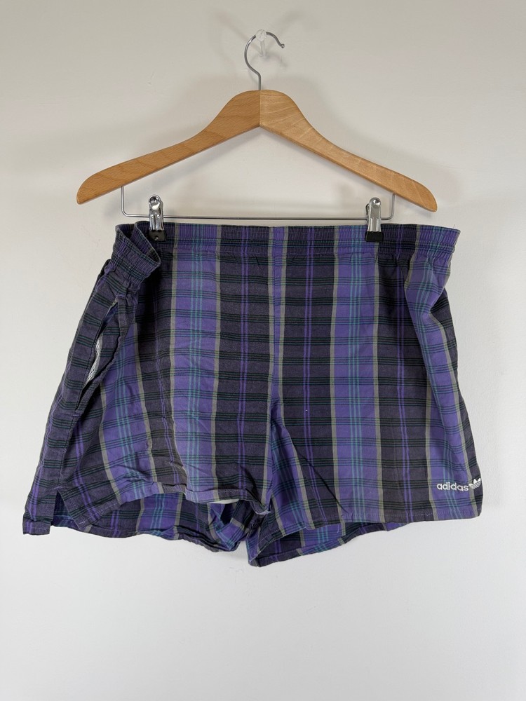 Vintage 90's Adidas Shorts (Size: L)