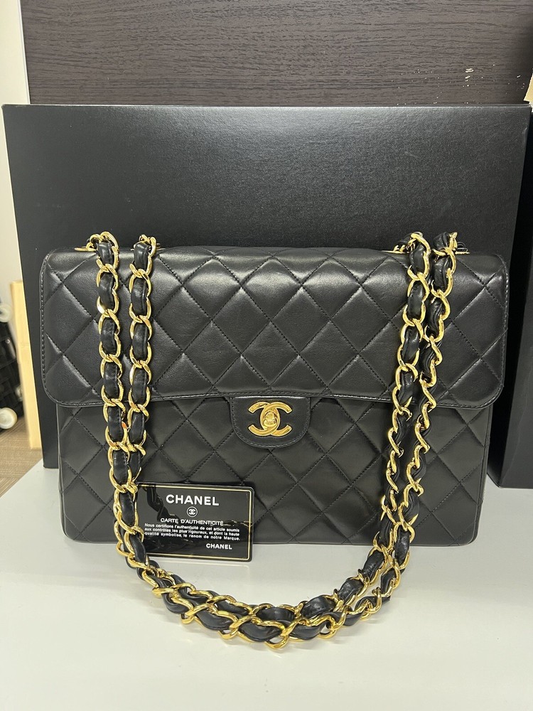 CHANEL lambskin matelasse shoulder bag black