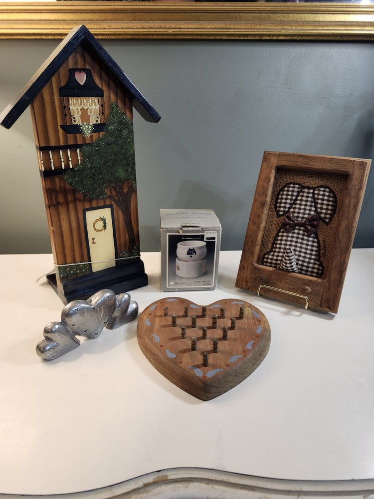 Primitive Country Decor Lot 5 Pc Puppy Frame Wood House Heart Peg Game Farmhouse