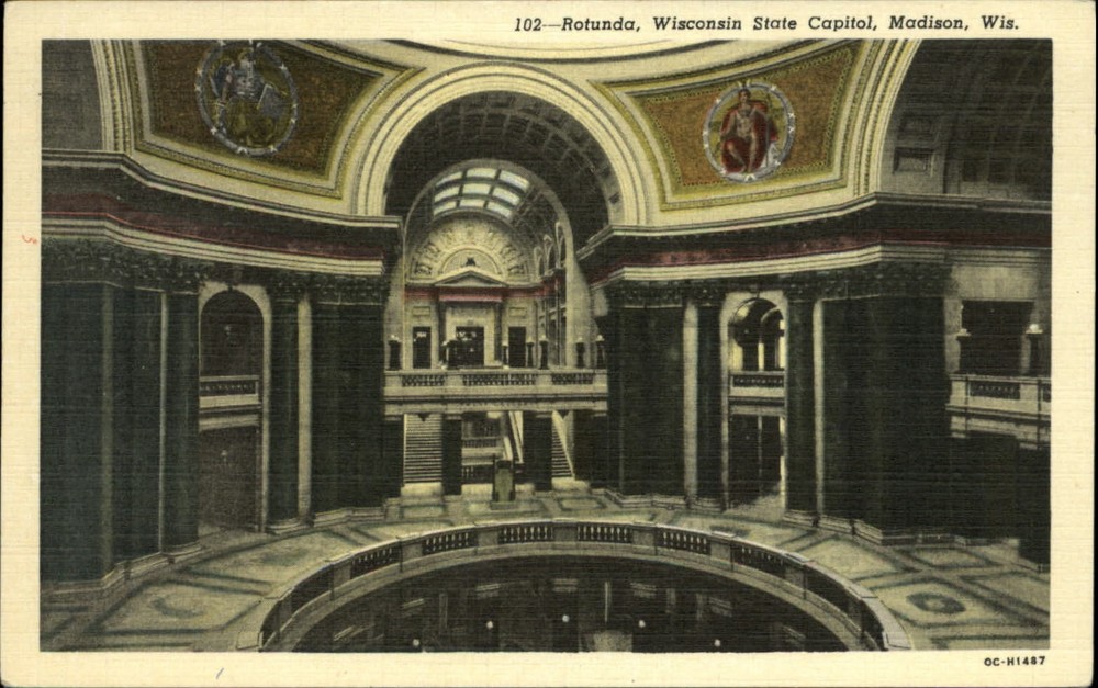 State Capitol Rotunda Madison Wisconsin ~ 1930s vintage postcard