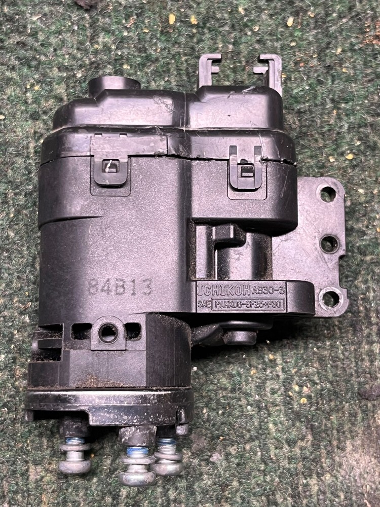 2018 Mitsubishi Outlander PHEV GT Right Hand Door Mirror Power Folding Motor