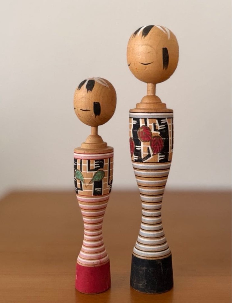 Retro Kokeshi Pair 13cm 17cm Mid-Century Modern Creative Collectible