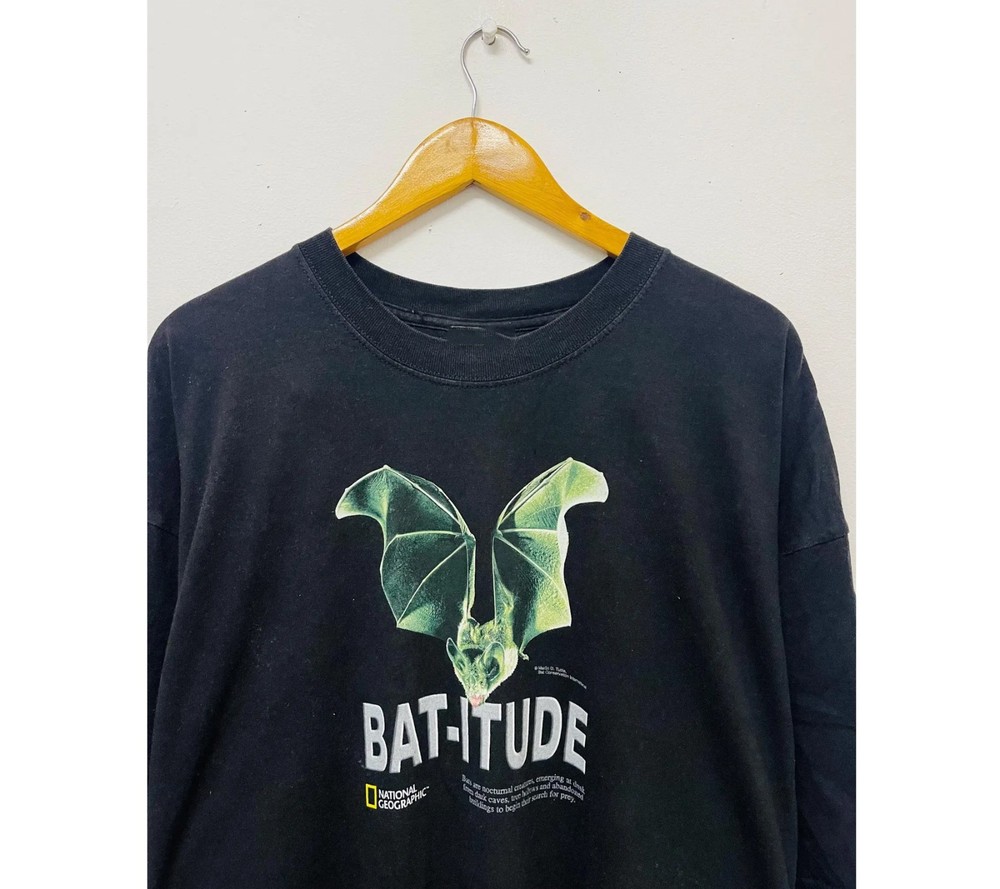 NEW - National Geo Bat-itude Bat Graphic reprint T-Shirt