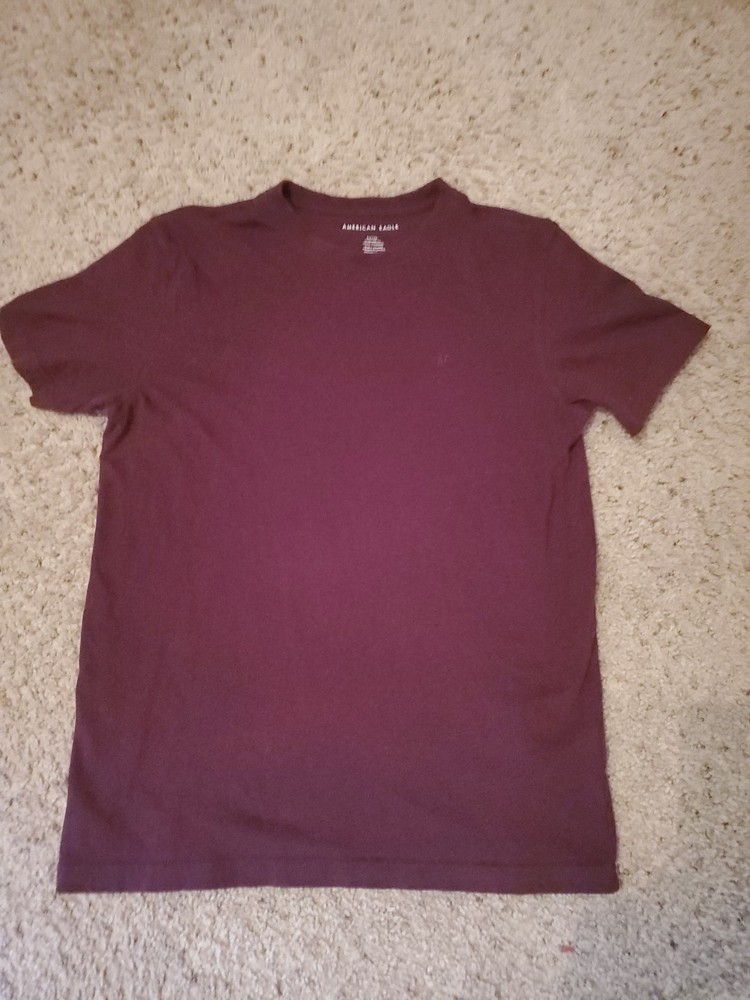 Mens American Eagle Maroon T Shirt Size S Small