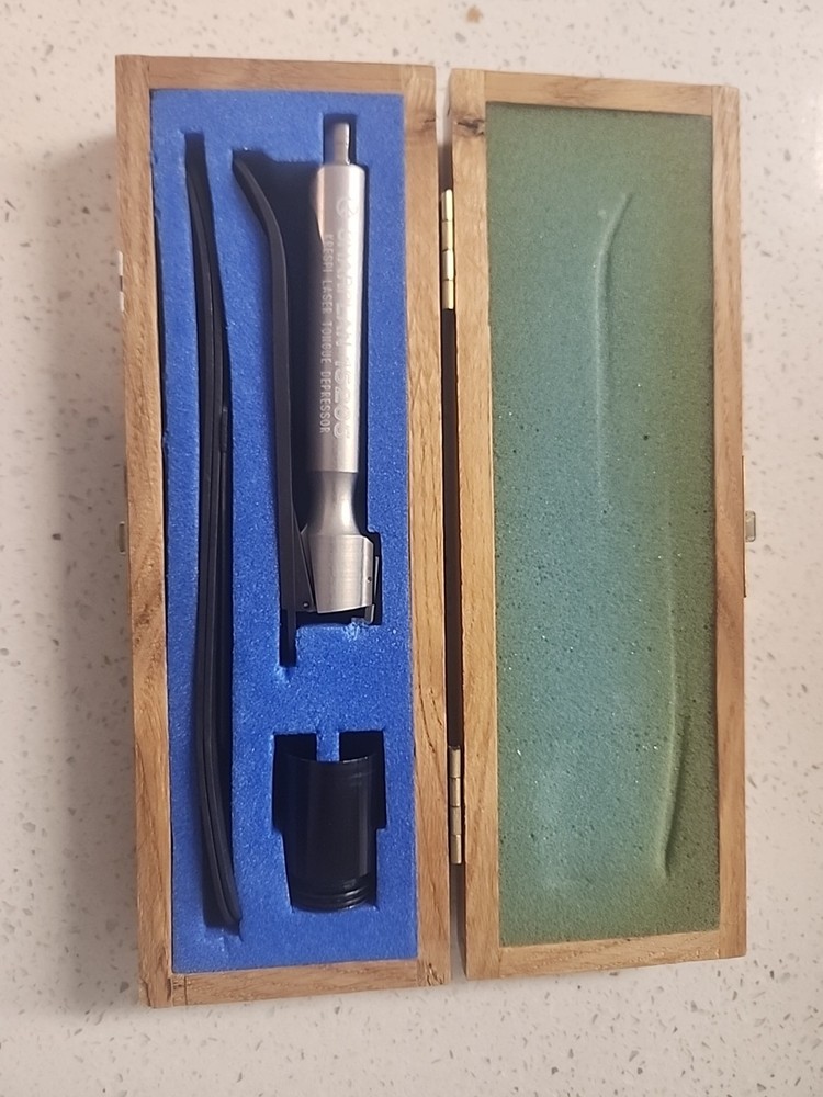 Sharplan 15205 Krespi Laser Tongue Depressor W/ Case& Sharplan Laser Accessories