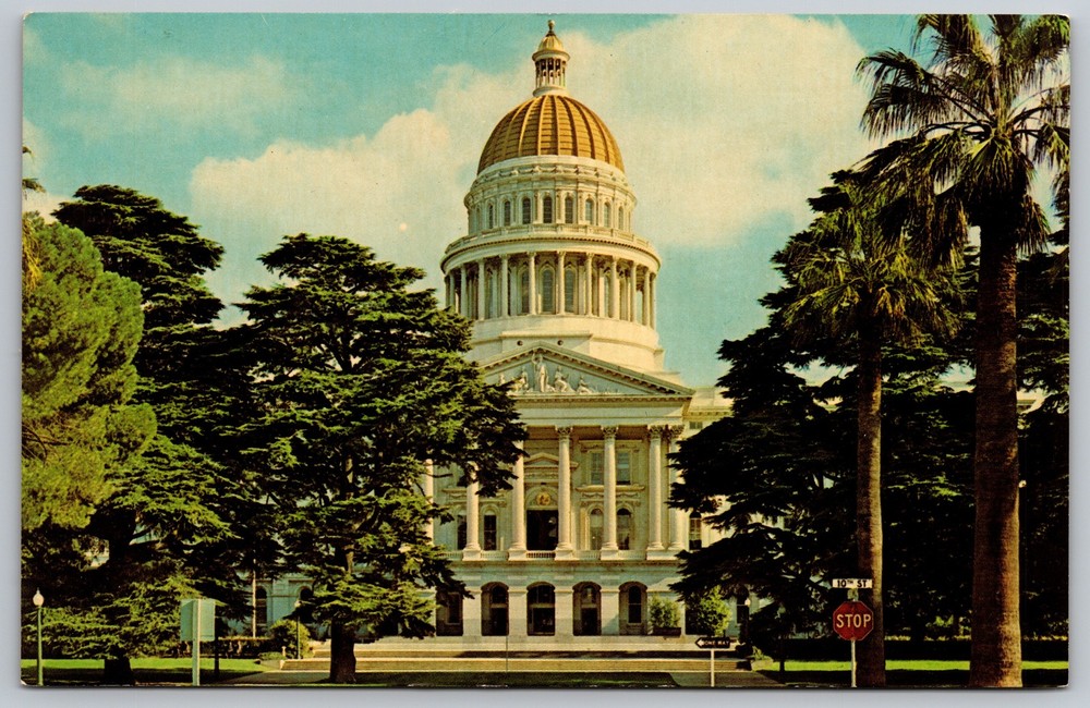 California State Capitol Building Sacramento Golden Dome Palm Trees Postcard