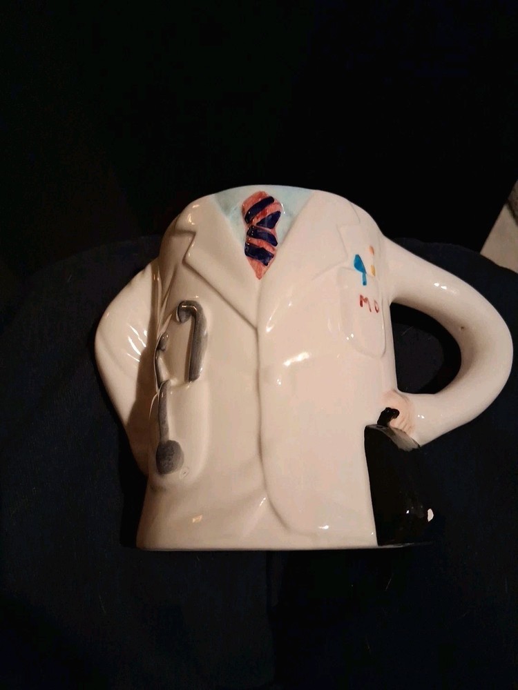 Vtg 1992 E & B Fred Hollinger2D MD Or Doctor Lab Coat Design Ceramic Mug 22Oz J