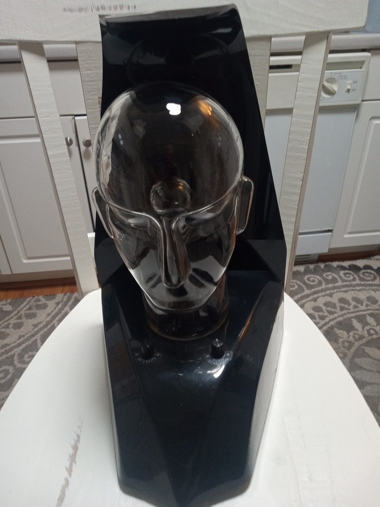 Brainstorm Nebula Alien Head Plasma Lamp Vintage
