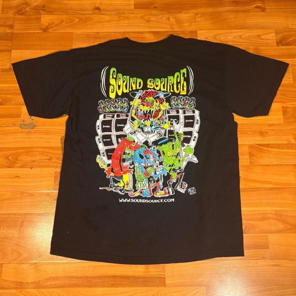 Vintage Sound Source T Shirt Black Green Blue Graphic Skate Streetwear Tee