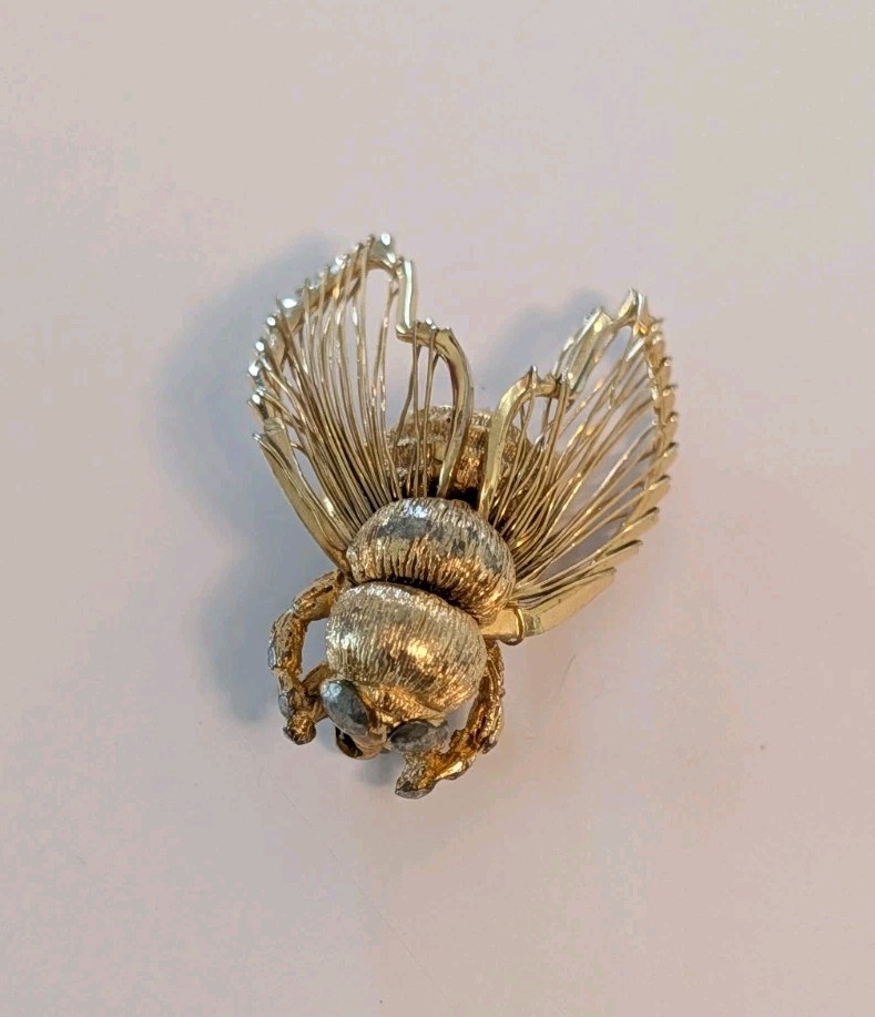 Monet goldtone bumblebee filigree wings vintage brooch pin 2 & 1/2 inches