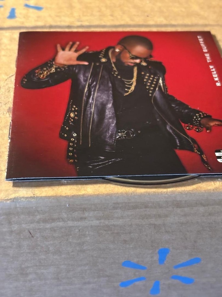 R. Kelly The Buffet CD (EXPLICIT) (NO JEWEL CASE. DISC AND BOOKLET ONLY)