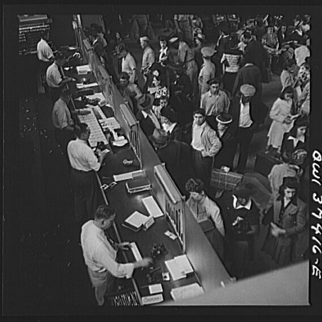 Photo:Pittsburgh Pennsylvania 1950s Greyhound Bus Terminal Ticket Crowd