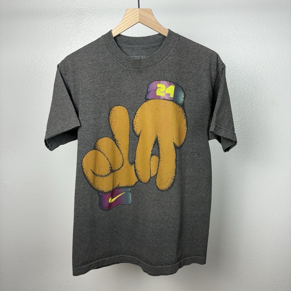 Nike Kobe Bryant LA Los Angeles Lakers Puppet Retirement T Shirt 24 Gray Medium
