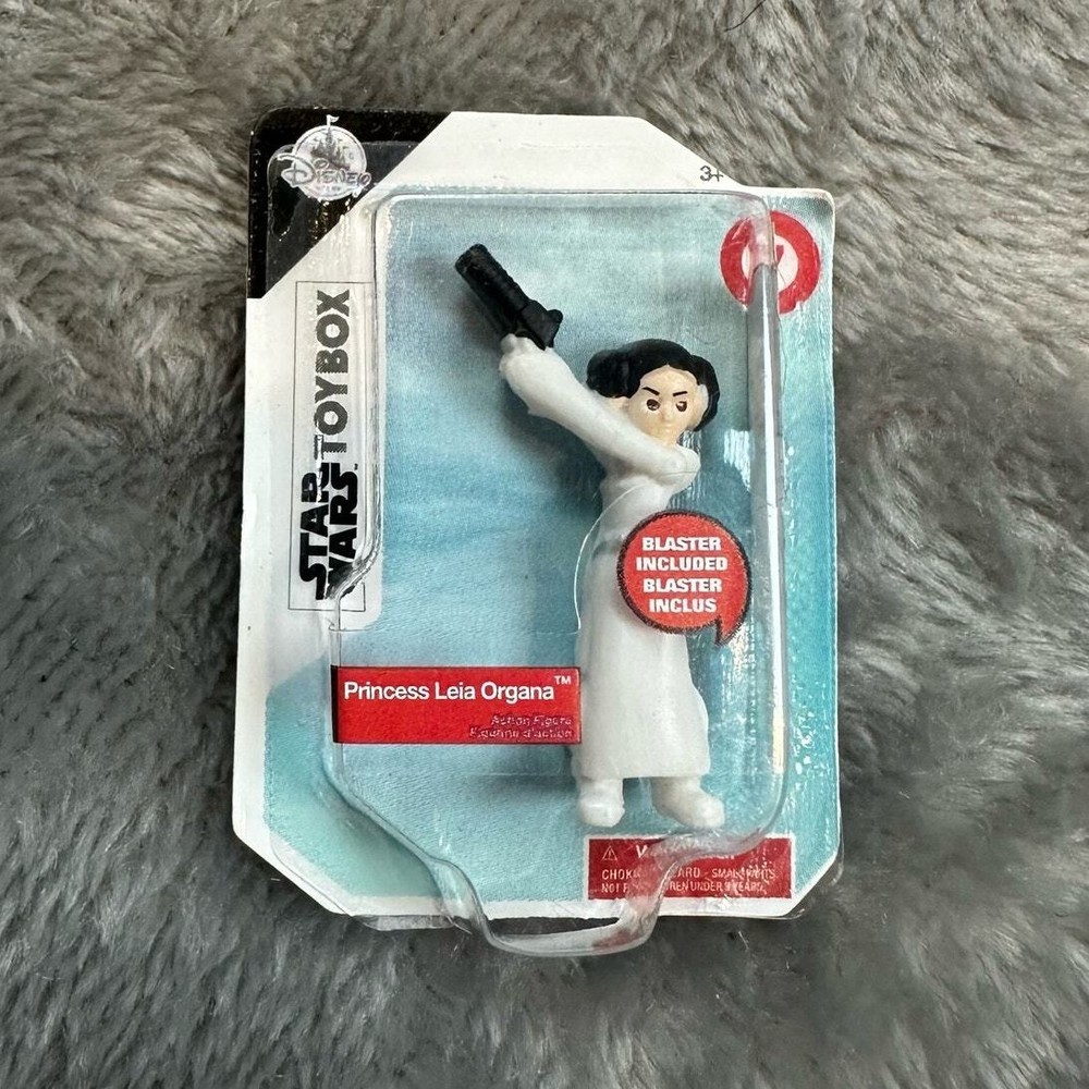 Star Wars Toybox Mini Toy Princess Leia Organa with Blaster Action Figure