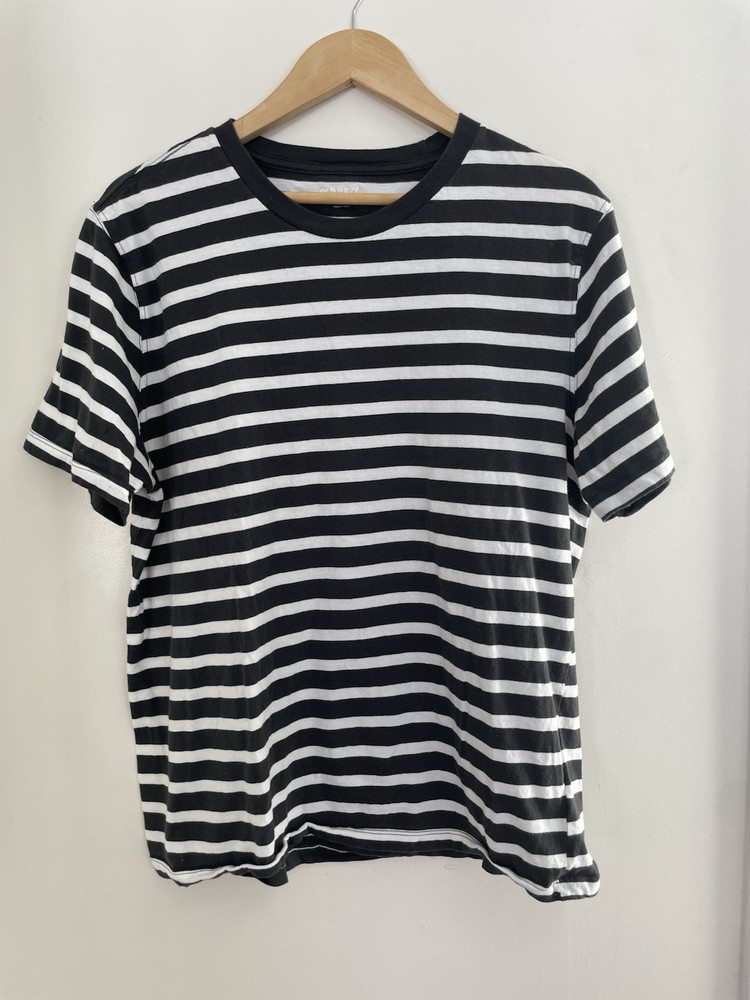 Old Navy Soft-Washed Kids Boy Striped 100% Cotton Crewneck T-Shirt Black White L