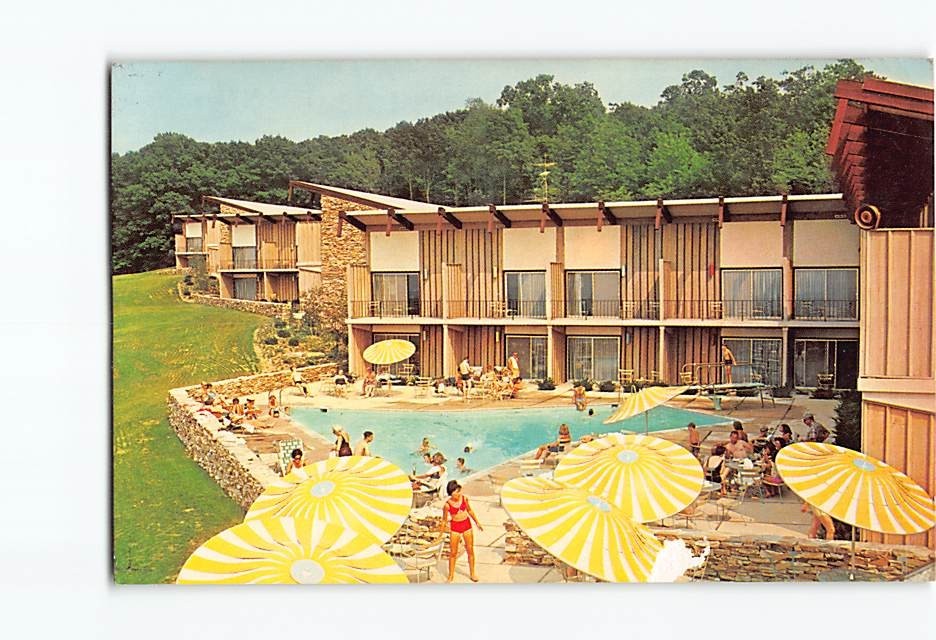 Postcard Foodergong Lodge Ephrata Pennsylvania USA