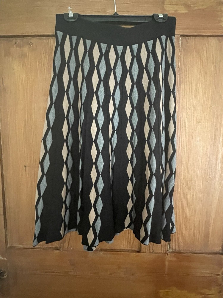 North Style Black Tan Gray Diamond Knit Sweater Skirt Flare A-line Medium
