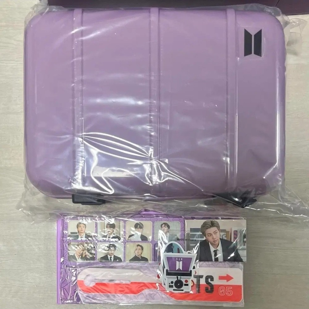 BTS Merch Box 5 Unused Mint Condition - Mini Suitcase Pouch Passport Set