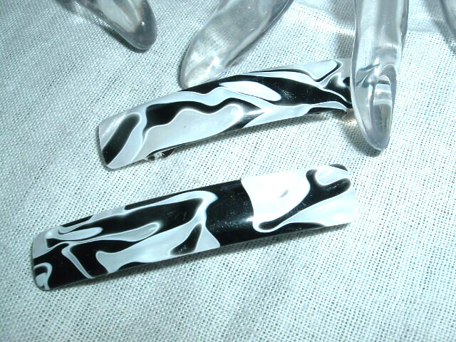 Vintage Pair Conair Black And White Marbled Llucite Hair Barrettes