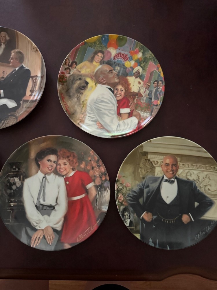 Bradford Exchange Plates, Annie Movie Collection, Set of 7