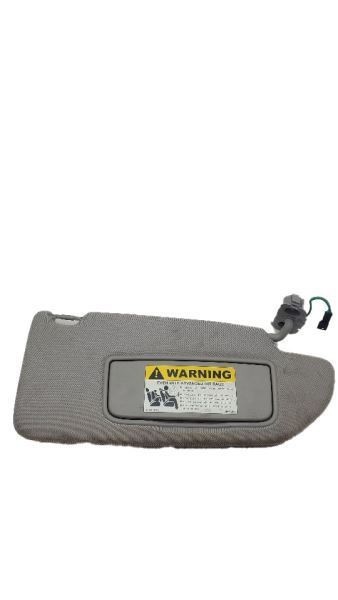 Illuminated Passenger Sun Visor for 2003-2006 Volvo XC90 400142