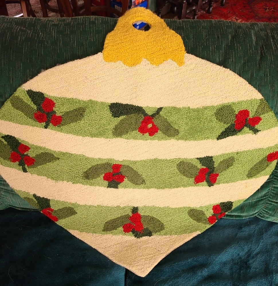 NEW LOLOI CHRISTMAS BULB HOOKED ACCENT RUG ♡ MADE IN INDIA ♡ 34