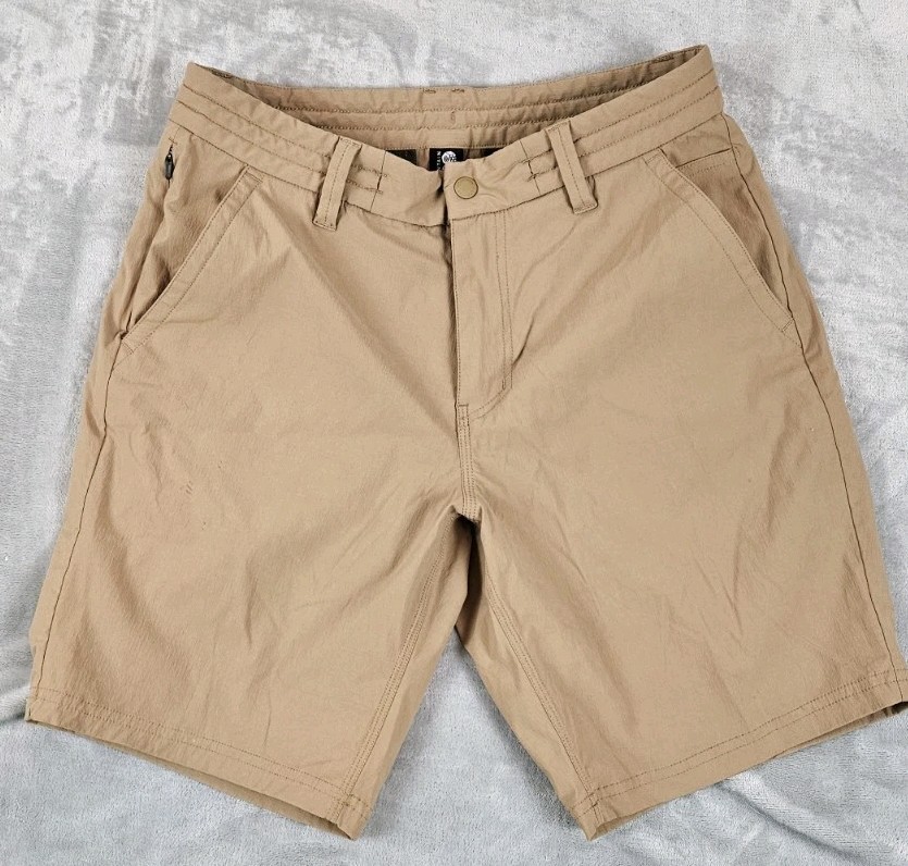 Mountain Hardwear Men’s Hiking Shorts Tan Size 31 9” Inseam Lightweight