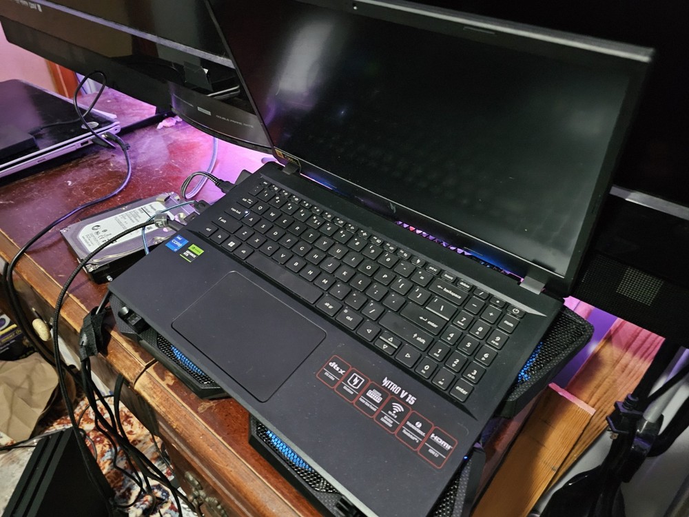 Acer Nitro ANV15-51 Gaming Laptop - 13th Gen i7-13620H, RTX 4050, 16GB RAM, 2.5TB SSD, 144Hz 1080p Display-image