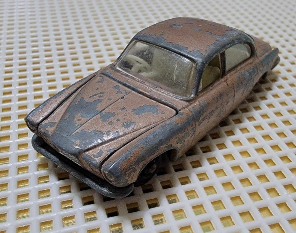Jaguar Mk 10 Diecast Car With Opening Hood Rare Vintage 1964 Lesney Matchbox