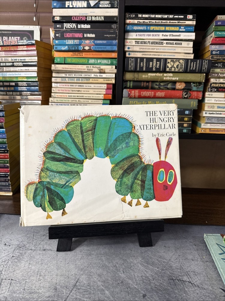 The Very Hungry Caterpillar Eric Carle Vintage Hardcover DJ A3450 Early Edition