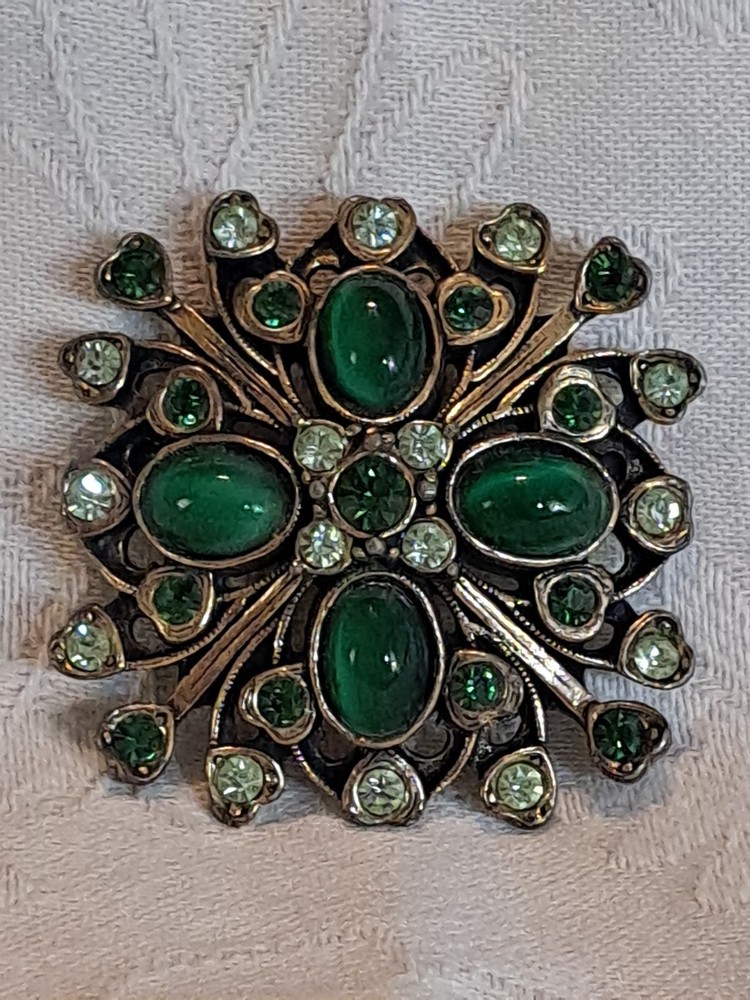 Vintage MIRACLE CELTIC Goldtone Green/Clear Glass Rhinestones Signed Brooch