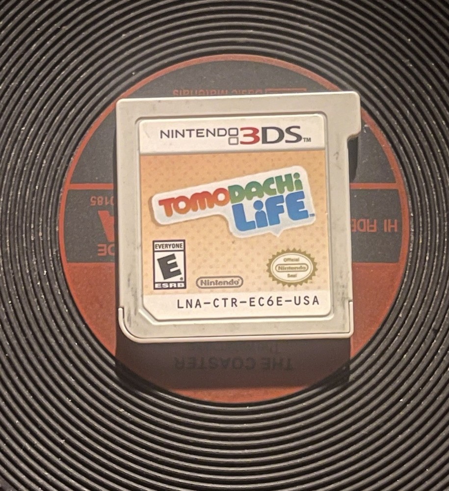 Tomadachi Life Nintendo 3DS Game Cartridge Only (Tested!)