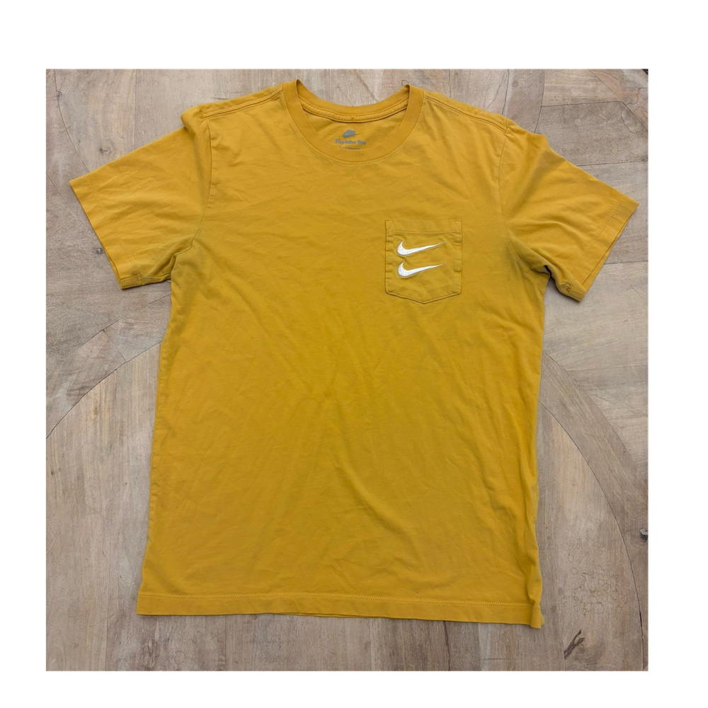Nike Men’s M Yellow Pocket T-Shirt Embroidered Rare Double Swoosh