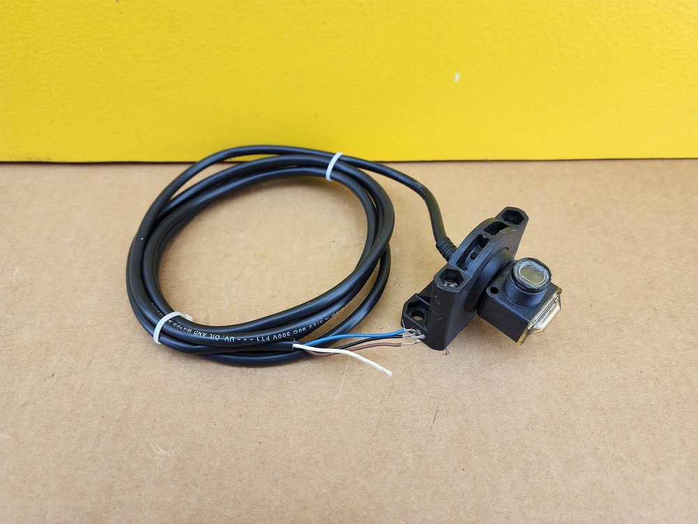 Allen-Bradley 42EF-P2MPB-A2 Ser. A RightSight Photoelectric Sensor