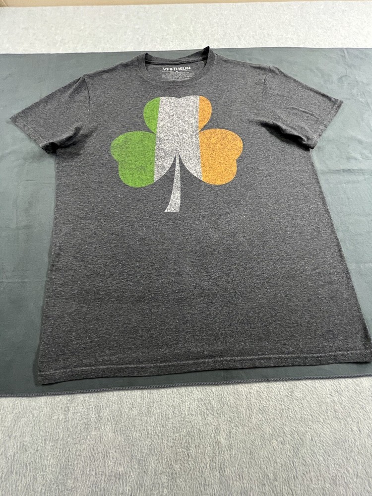 Fifth Sun T-shirt Unisex M Grey Ireland Shamrock Graphic Irish St Patrick's Day