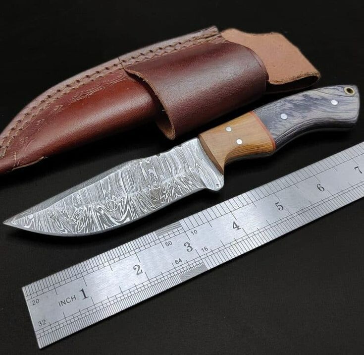 Custom Handmade Damascus Hunting Knife with Leather Sheath
