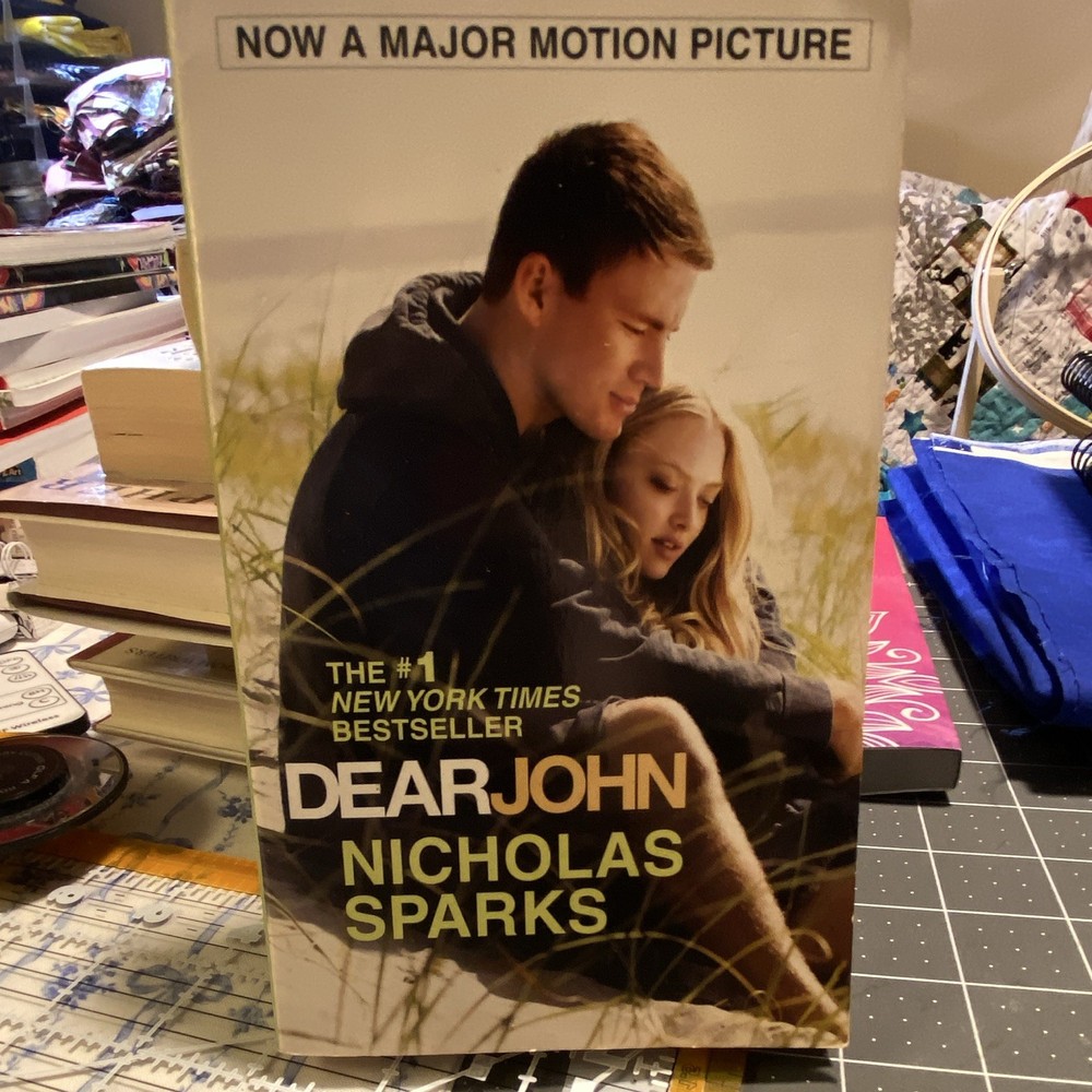 Nicholas Sparks Dear John Paperback Fiction Novel English Adult